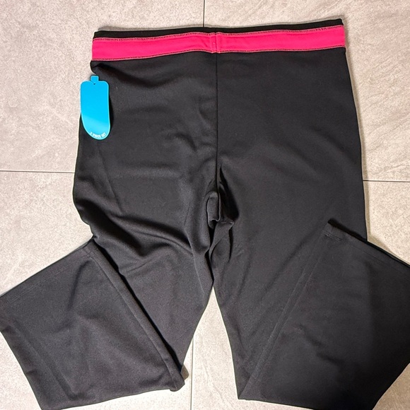 Retro Power Pink and Black Be Inspired Activewear Set NWOT - Picture 3 of 14